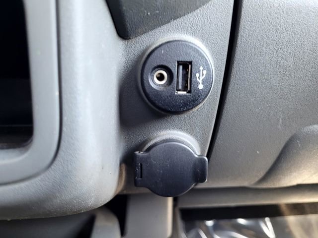 Used 2020 Nissan Frontier S image 16