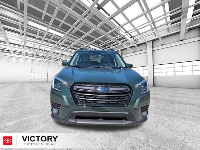 Used 2023 Subaru Forester Limited AWD/4WD image 9