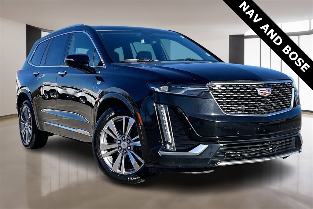 Used 2023 Cadillac XT6 Premium Luxury image 11