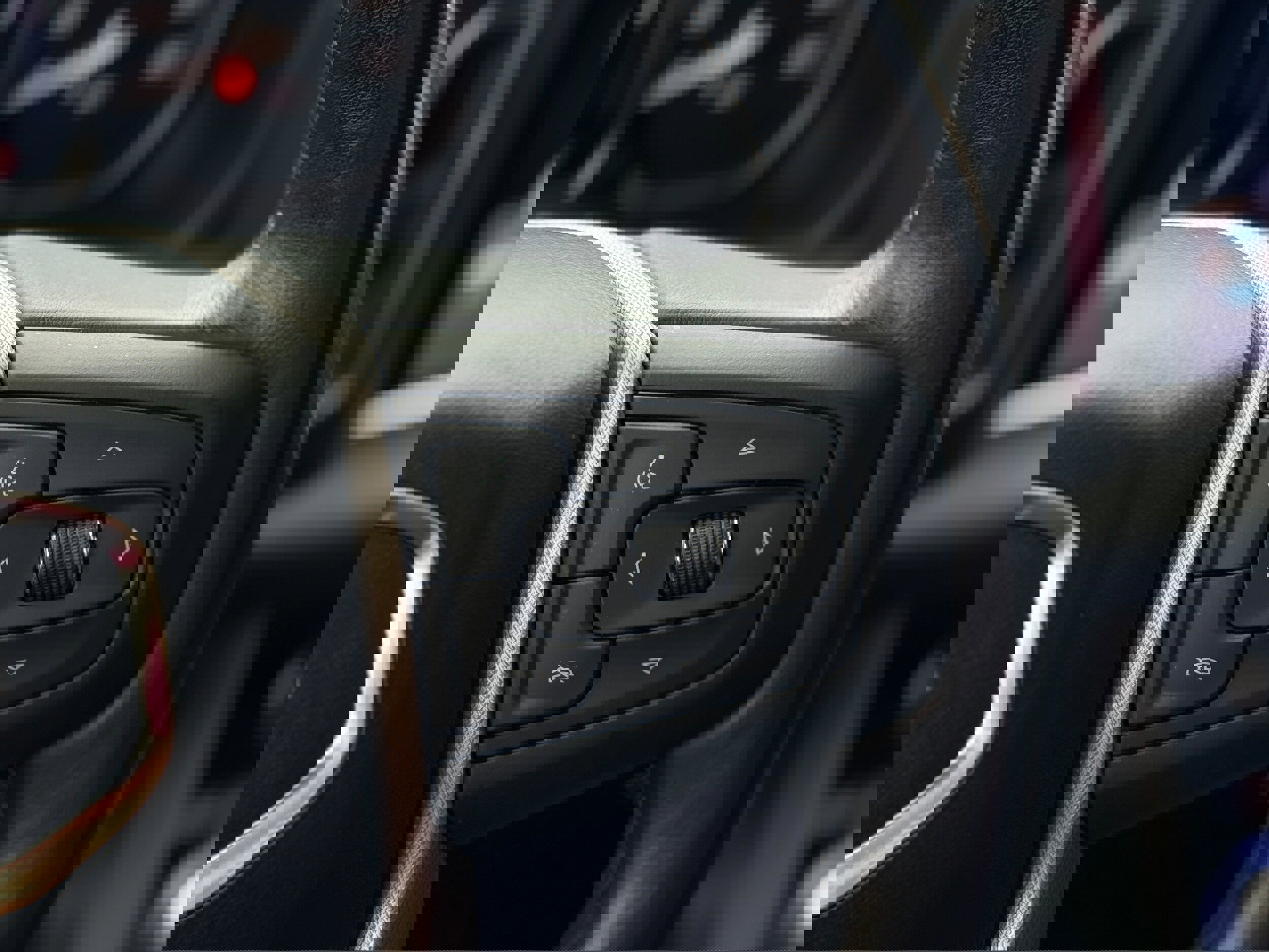 Used 2021 GMC Yukon XL Denali w/ Denali Premium Package image 15