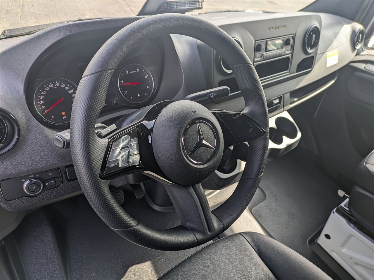 New 2025 Mercedes-Benz Sprinter 2500 image 5