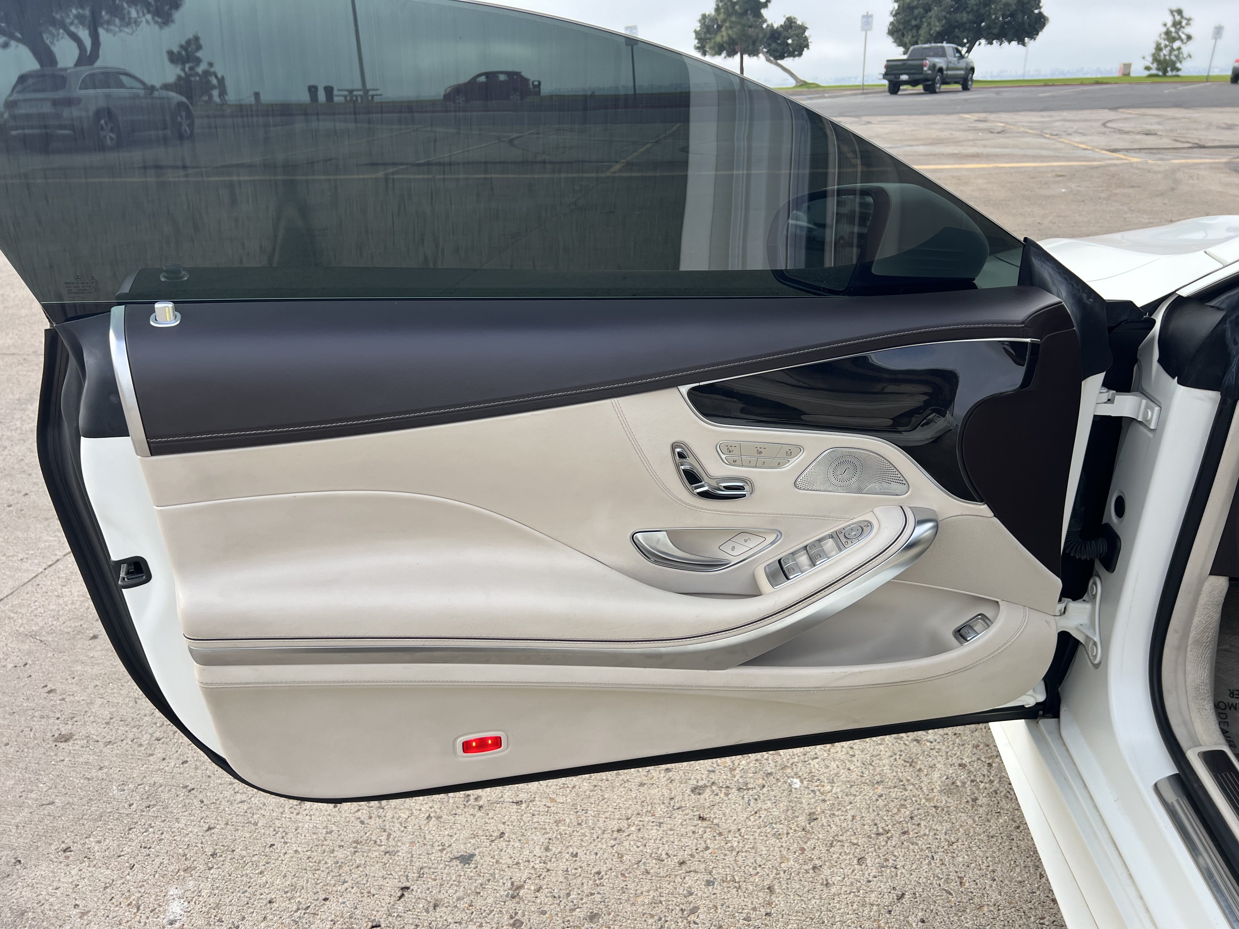 Used 2015 Mercedes-Benz S 550 4MATIC Coupe image 16