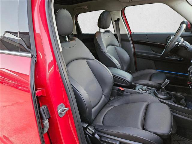 Used 2024 MINI Cooper Countryman S w/ Storage Package image 21