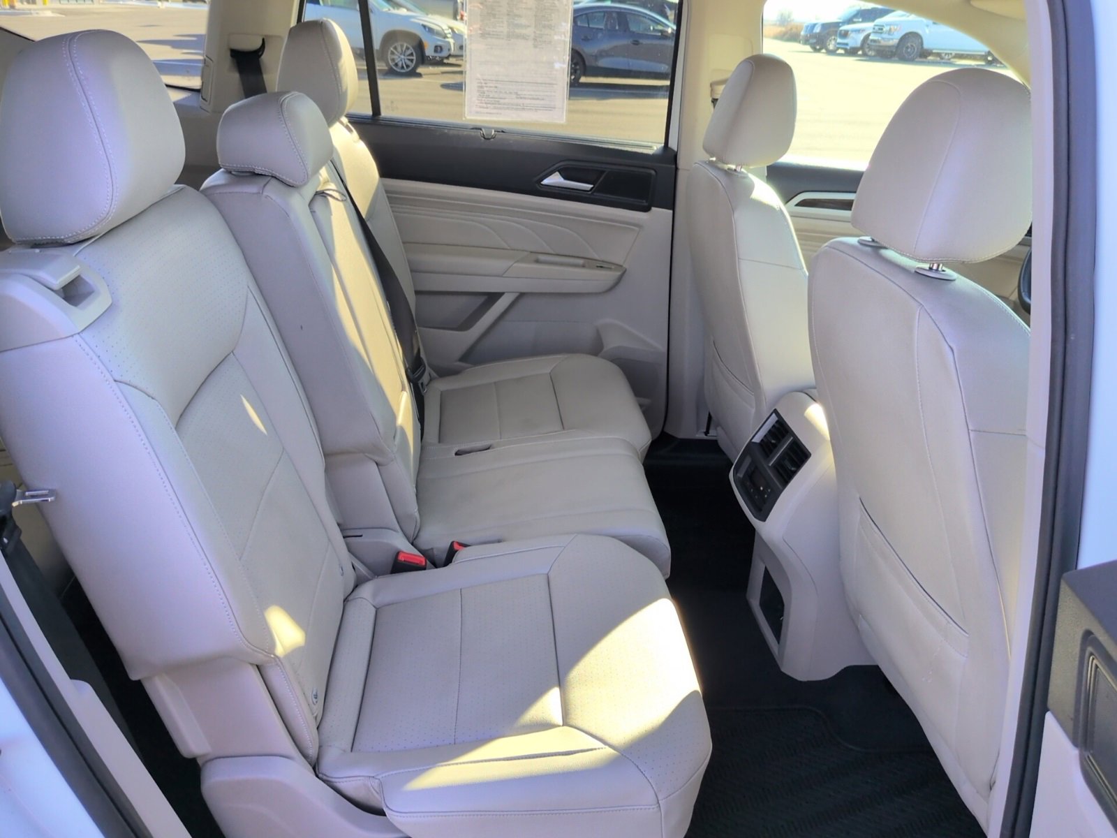 Used 2021 Volkswagen Atlas SE image 16