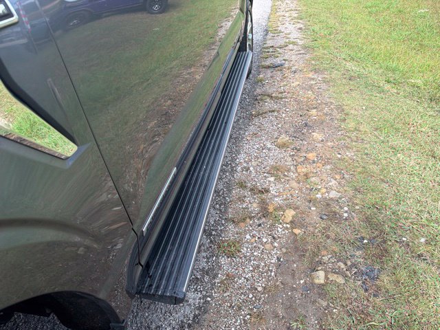 Used 2022 Ford F150 Platinum w/ Equipment Group 701A High AWD/4WD image 17