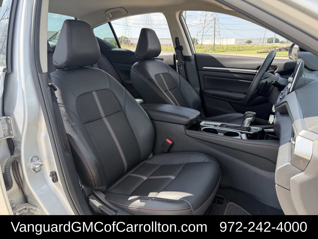 Used 2024 Nissan Altima 2.5 SR AWD/4WD image 29