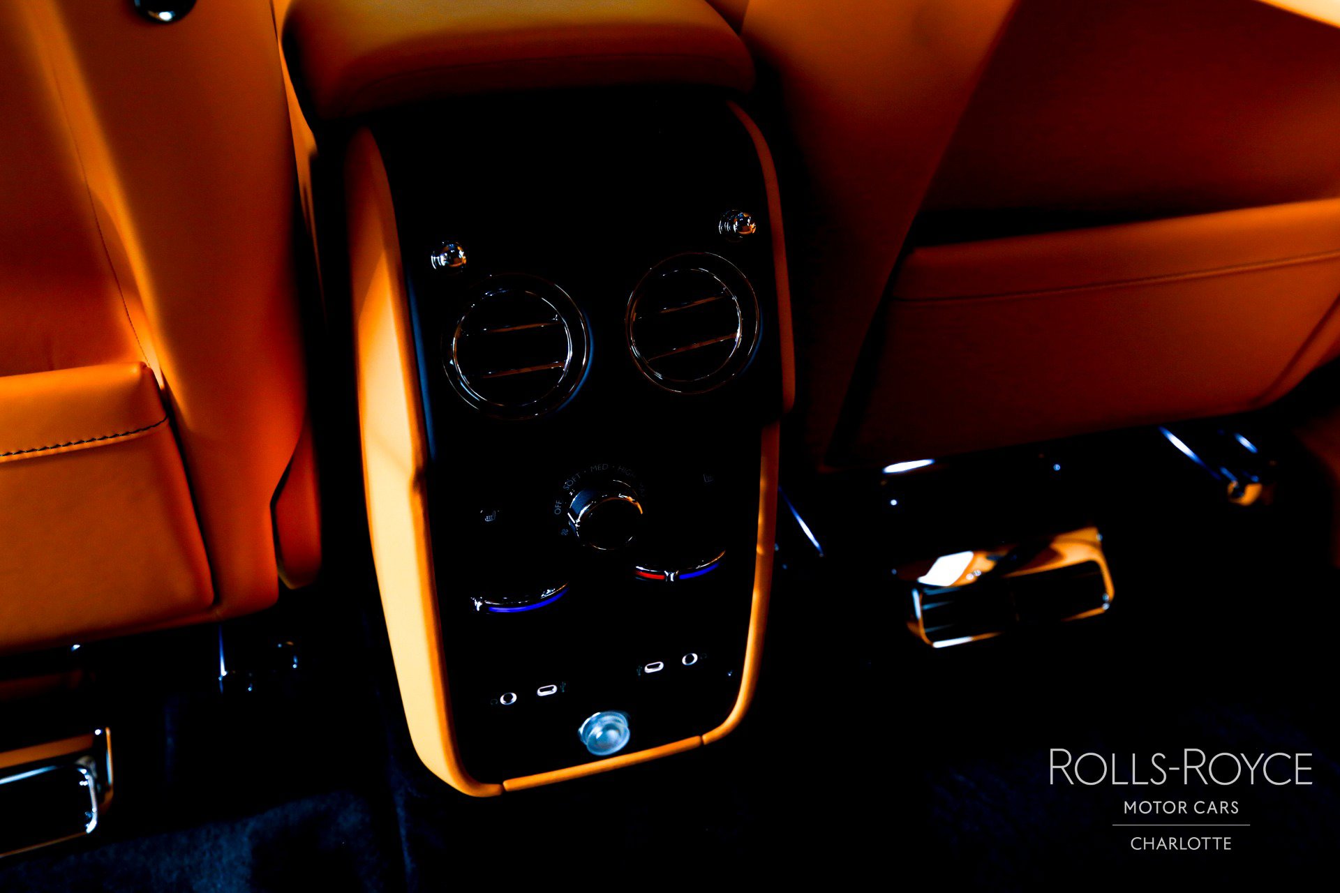 New 2026 Rolls-Royce Cullinan Black Badge image 22