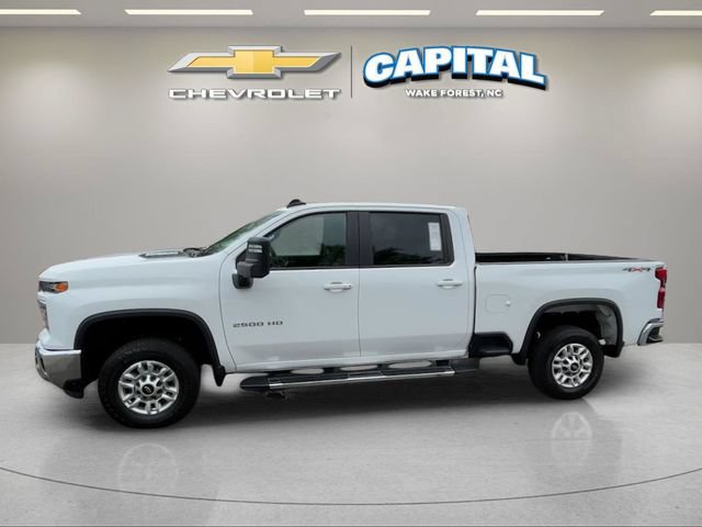 Used 2025 Chevrolet Silverado 2500 LT w/ Convenience Package AWD/4WD image 2