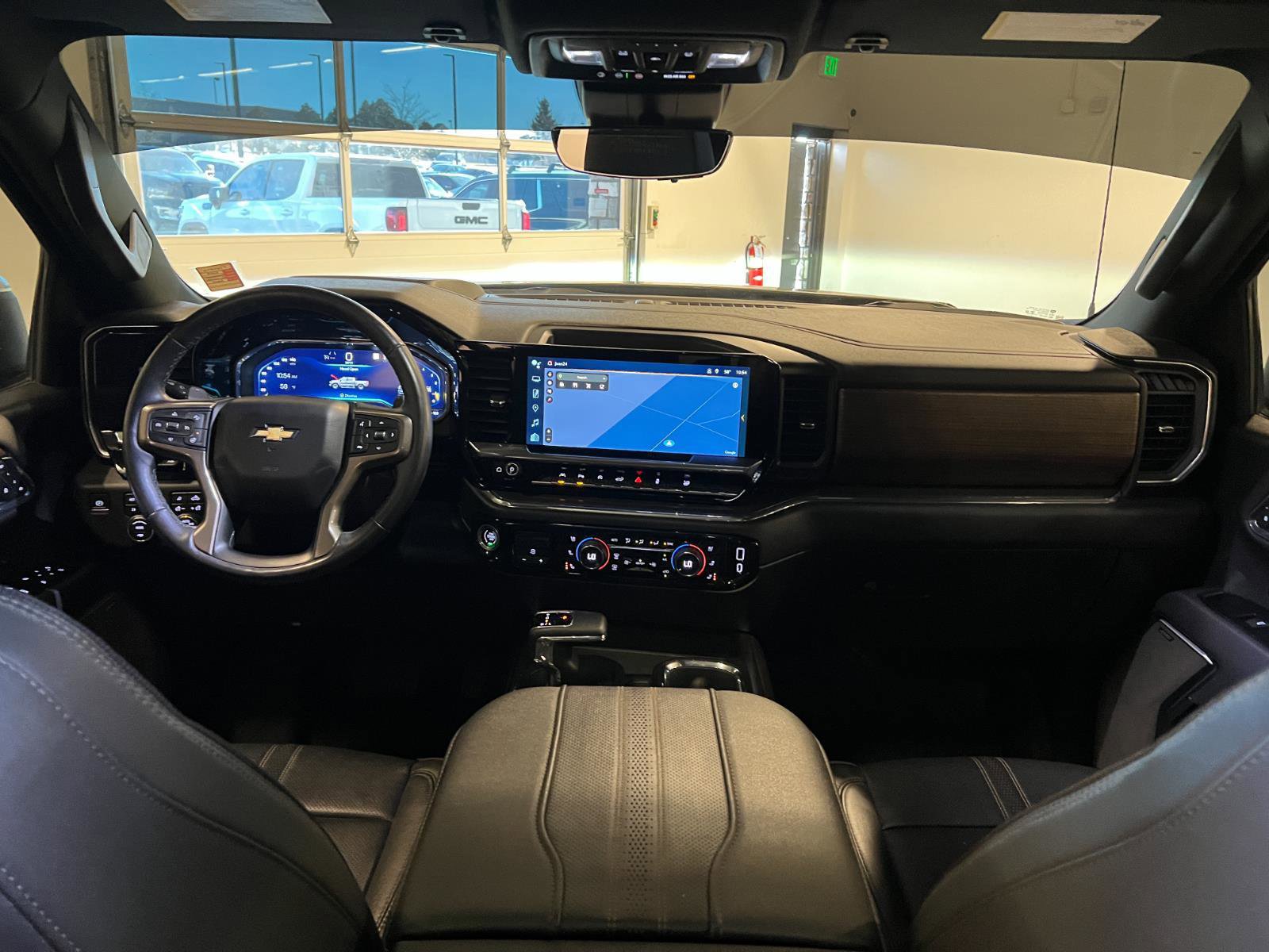 Used 2023 Chevrolet Silverado 1500 High Country w/ High Country Premium Package image 31