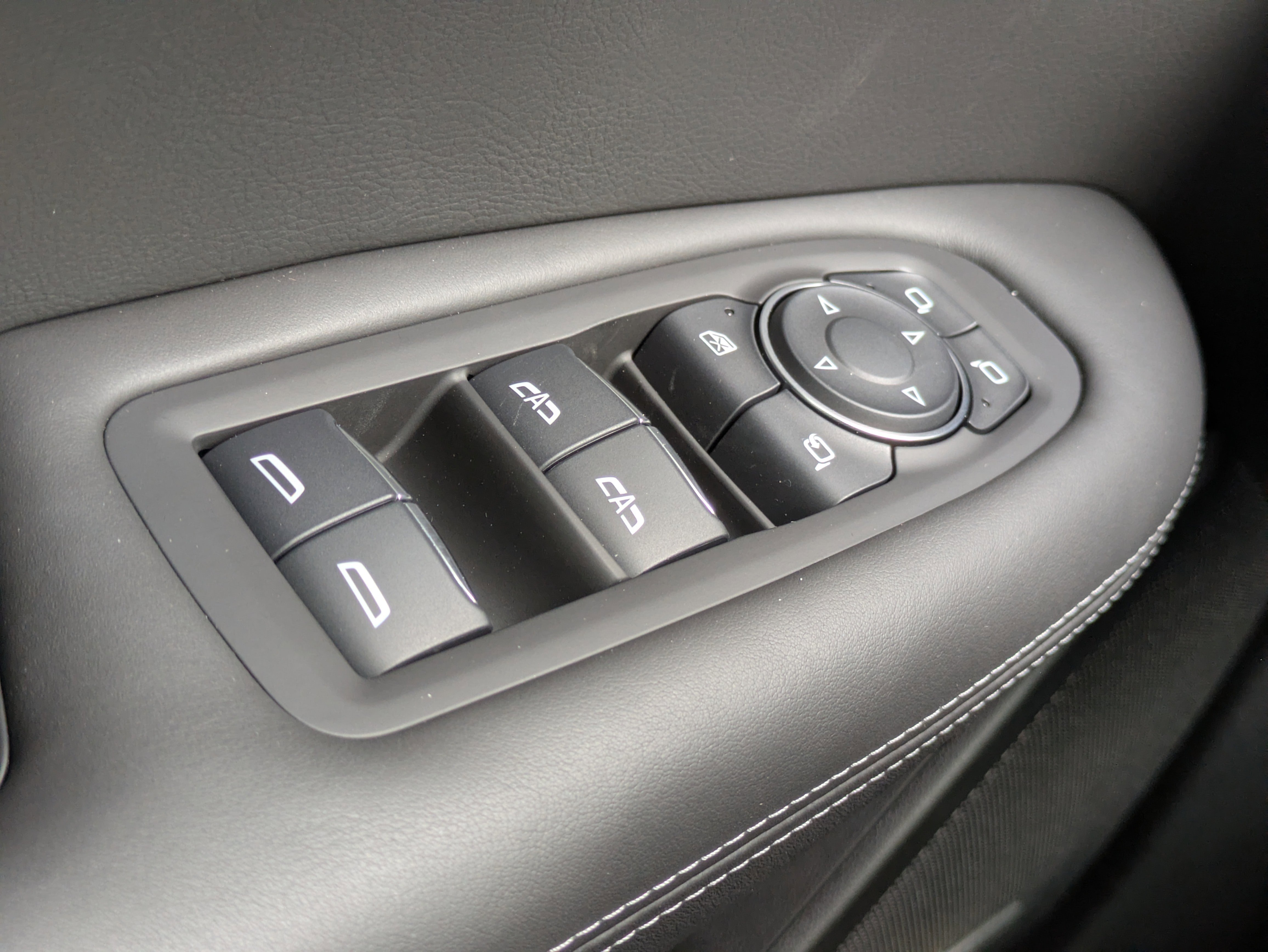 New 2025 Cadillac XT6 Premium Luxury w/ Platinum Package image 17