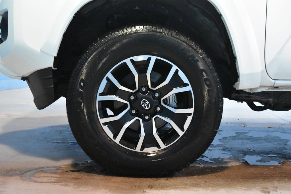 Used 2022 Toyota Tacoma TRD Sport image 25