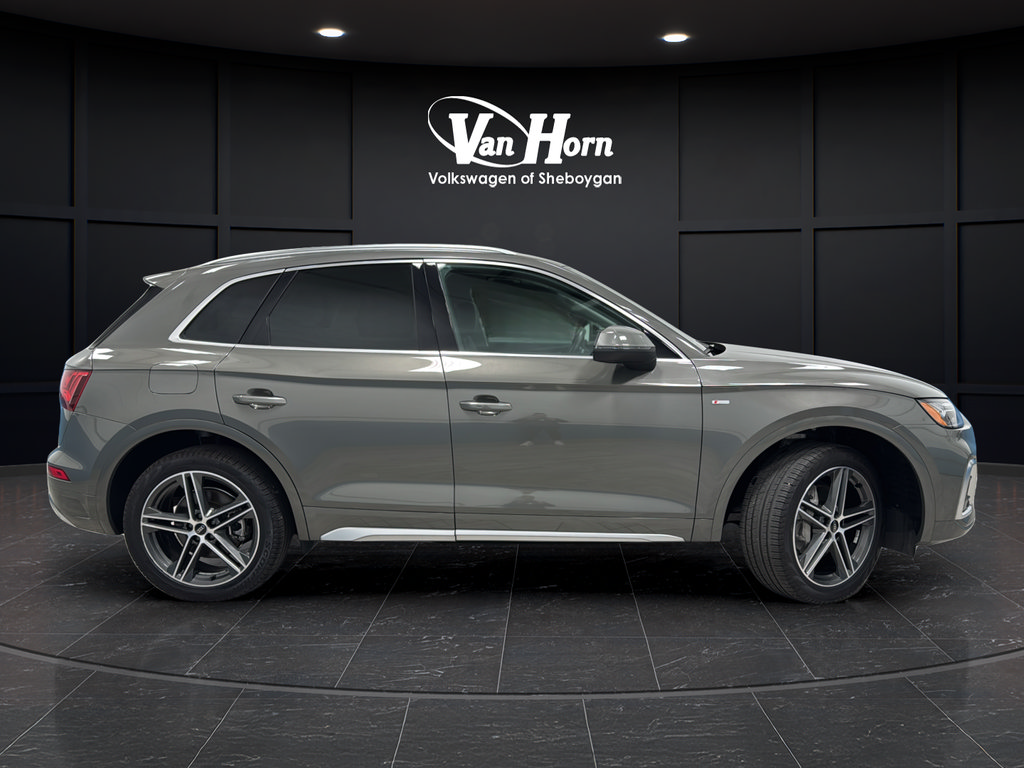 Used 2025 Audi Q5 e Premium Plus w/ Premium Plus Package AWD/4WD image 8