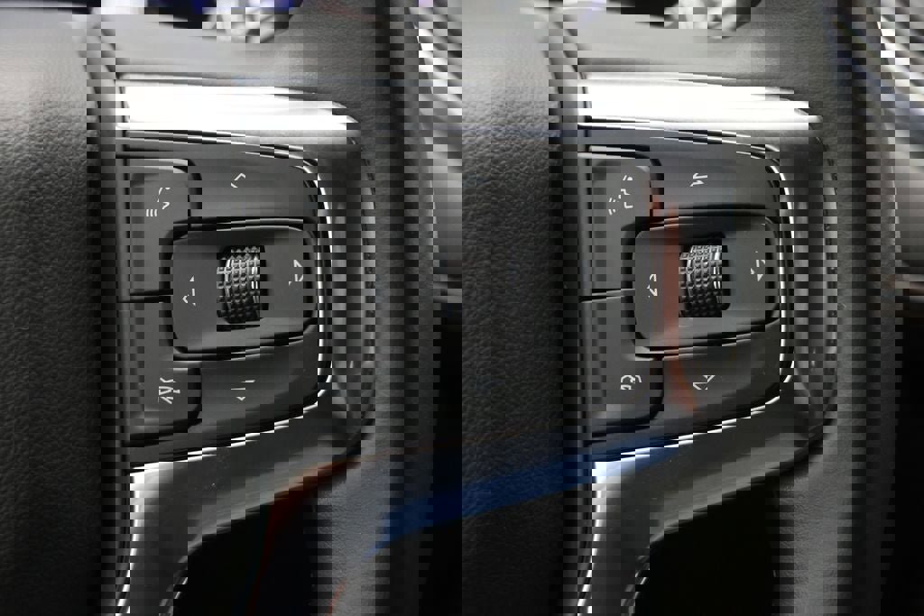 Used 2023 Chevrolet Blazer Premier w/ Enhanced Convenience Package image 21