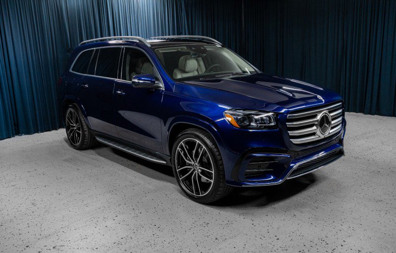 New 2026 Mercedes-Benz GLS 580 4MATIC image 3
