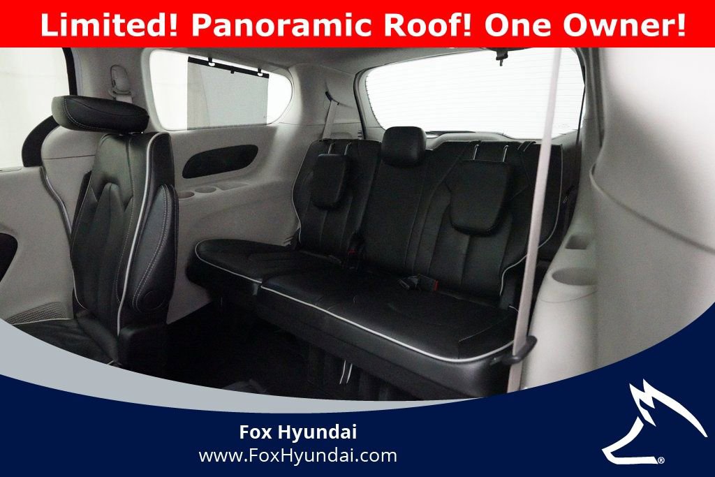 Used 2024 Chrysler Pacifica Limited image 17