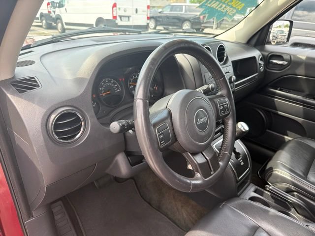 Used 2016 Jeep Patriot High Altitude AWD/4WD image 14