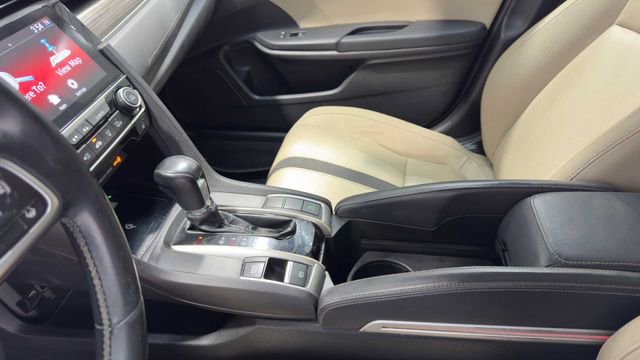 Used 2020 Honda Civic Touring image 28