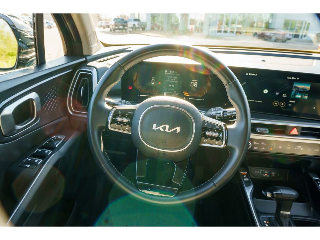 Used 2024 Kia Sorento S image 21