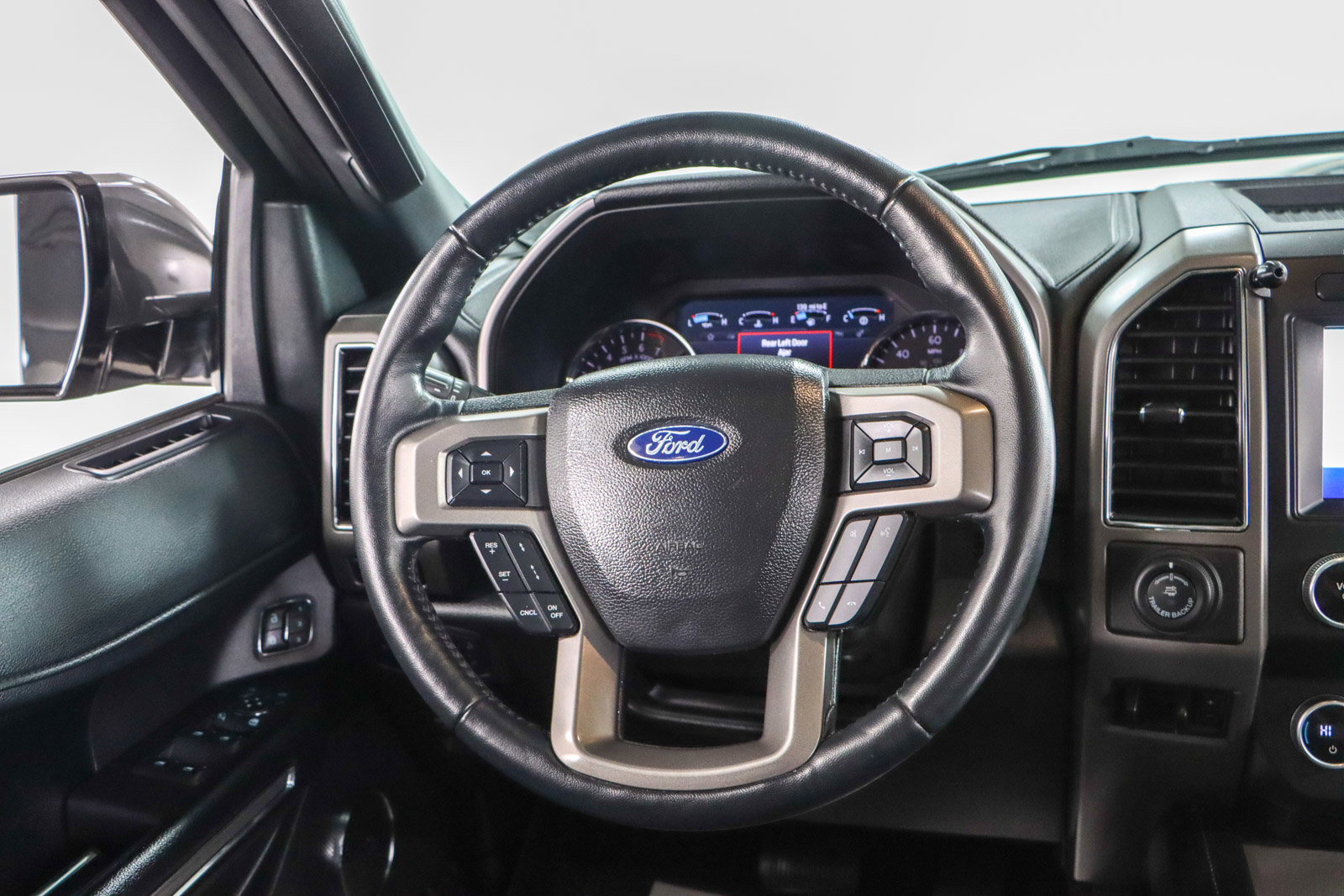 Used 2021 Ford Expedition XLT image 13