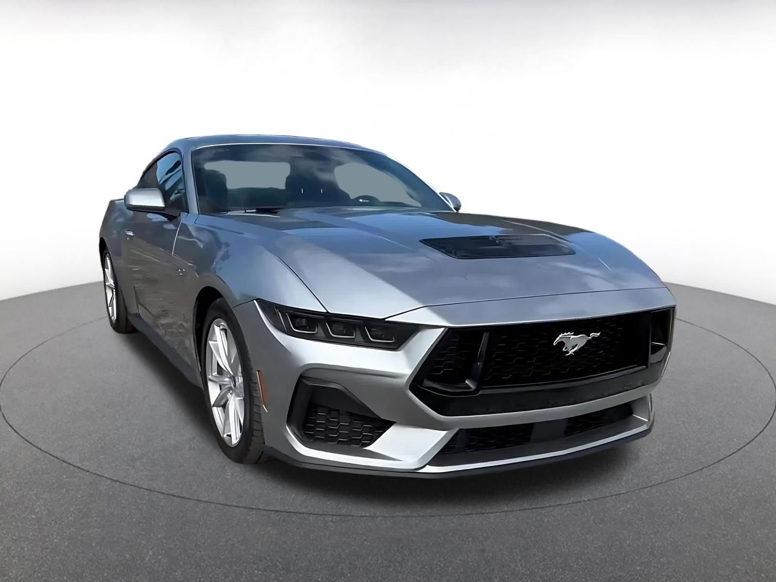 Used 2025 Ford Mustang GT Premium image 2