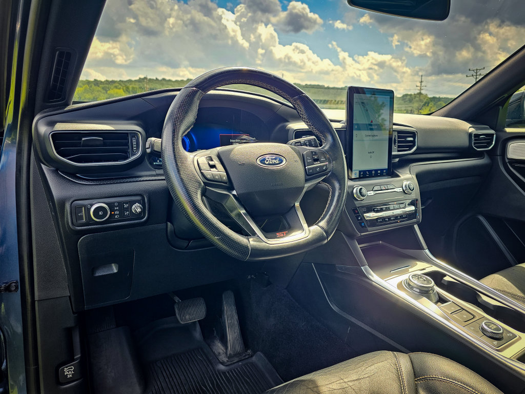 Used 2020 Ford Explorer ST w/ ST Street Pack AWD/4WD image 15