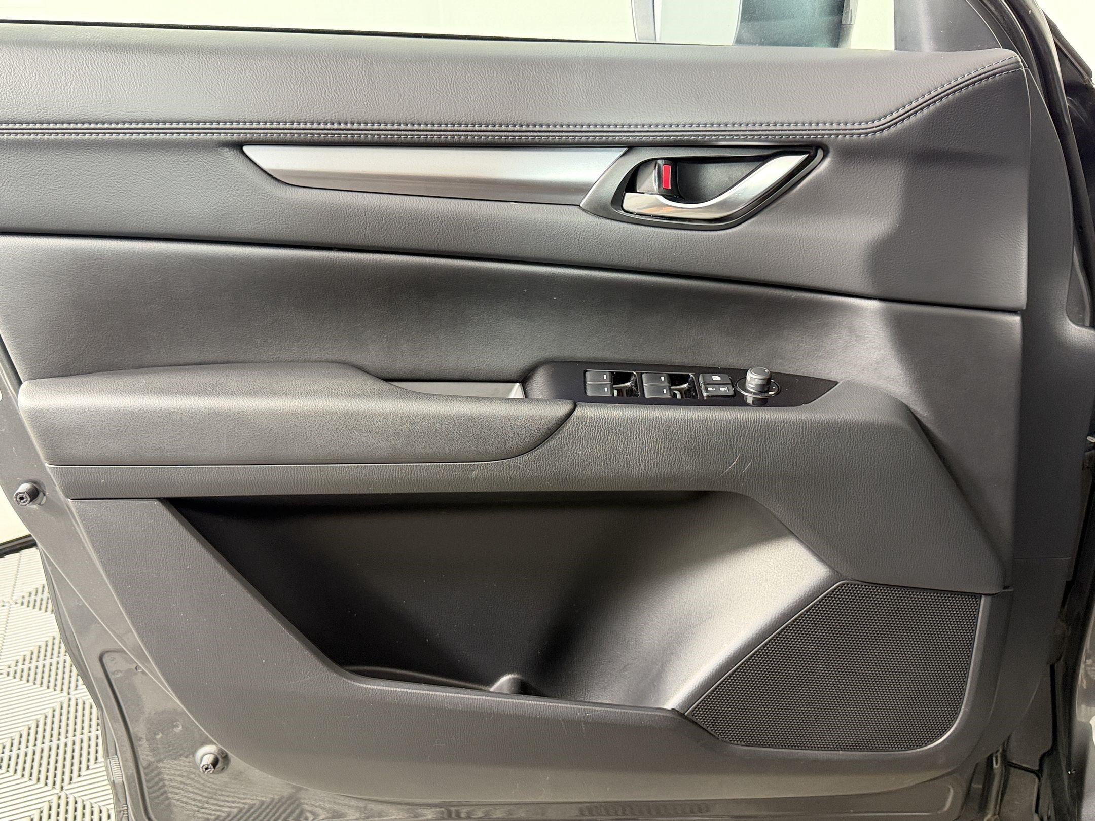 Used 2024 MAZDA CX-5 AWD 2.5 S w/ Select Package image 12