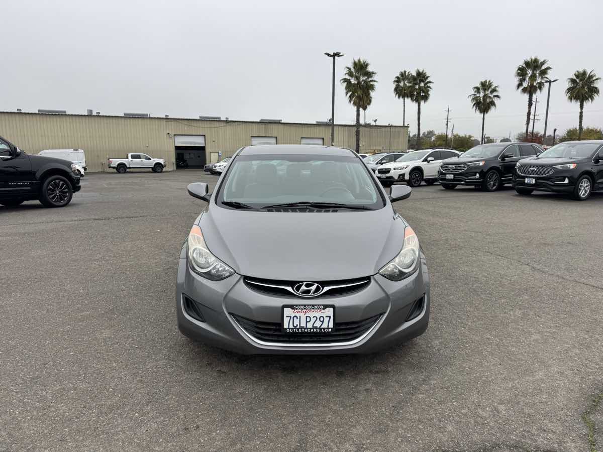 Used 2013 Hyundai Elantra GLS FWD image 4