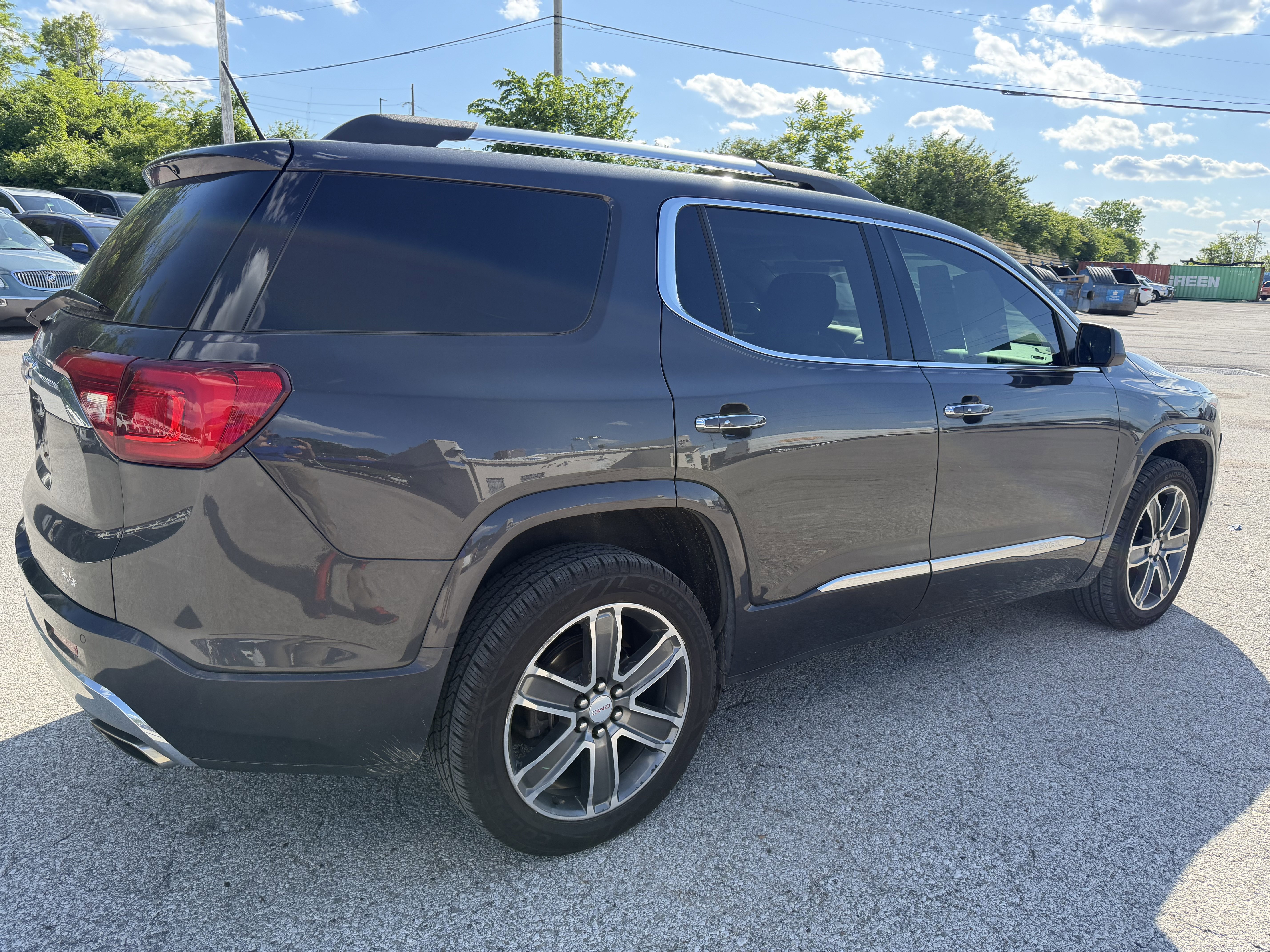 Used 2017 GMC Acadia Denali w/ Technology Package FWD image 7