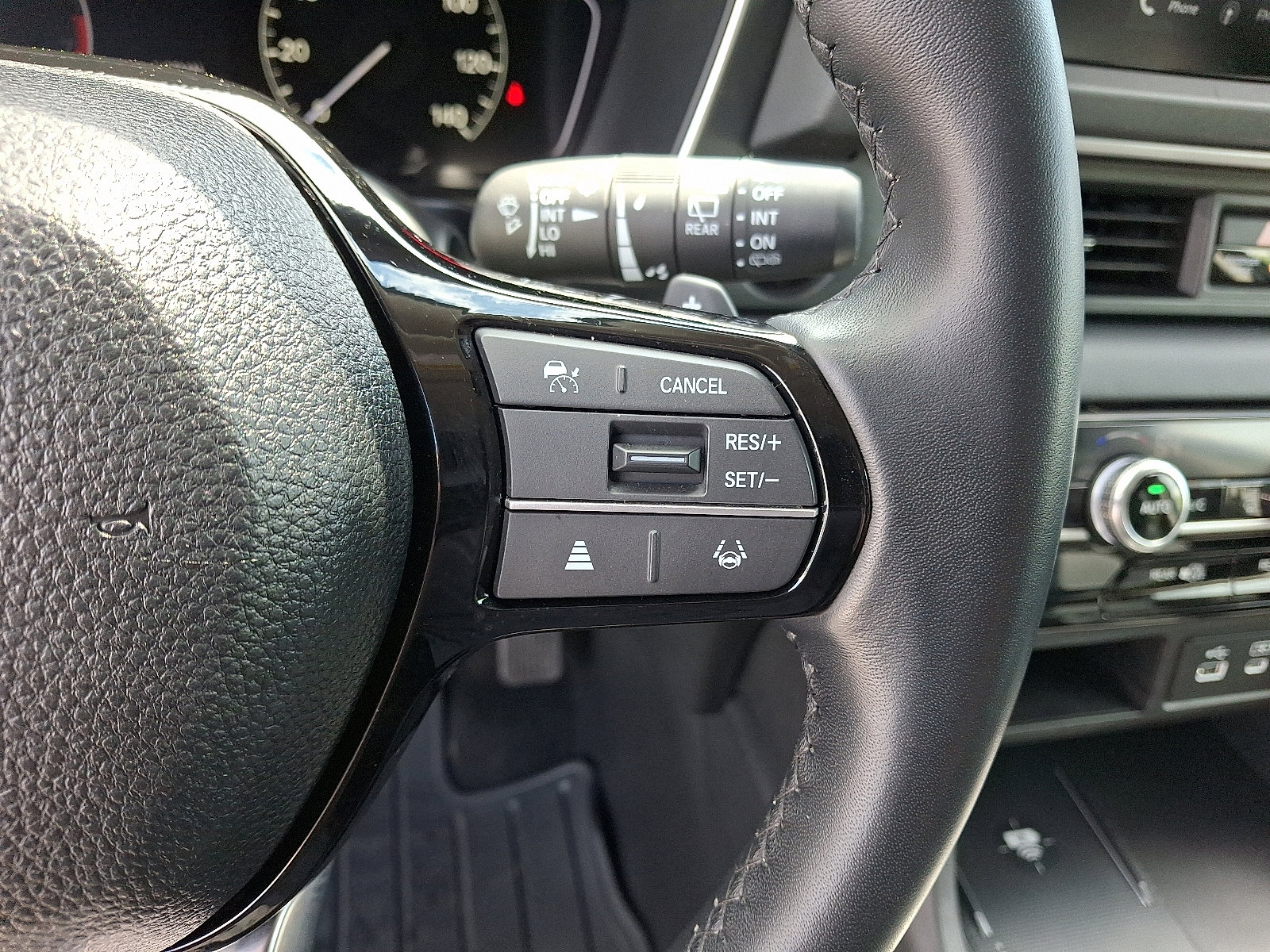 Used 2024 Honda Pilot EX-L image 21