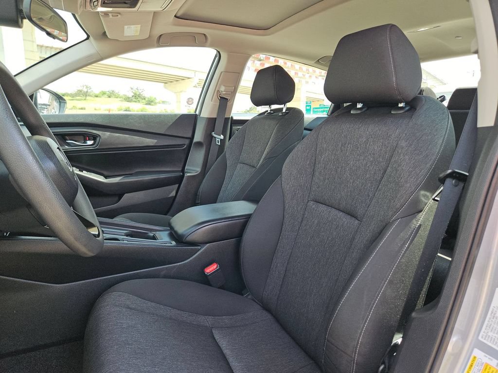 Used 2025 Honda Accord SE image 16