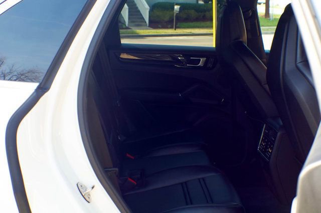 Used 2023 Porsche Cayenne image 49
