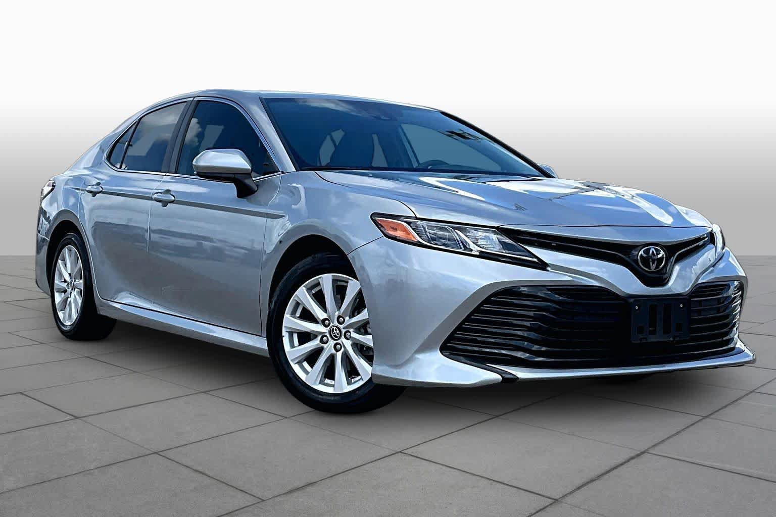 Certified 2020 Toyota Camry LE FWD image 3