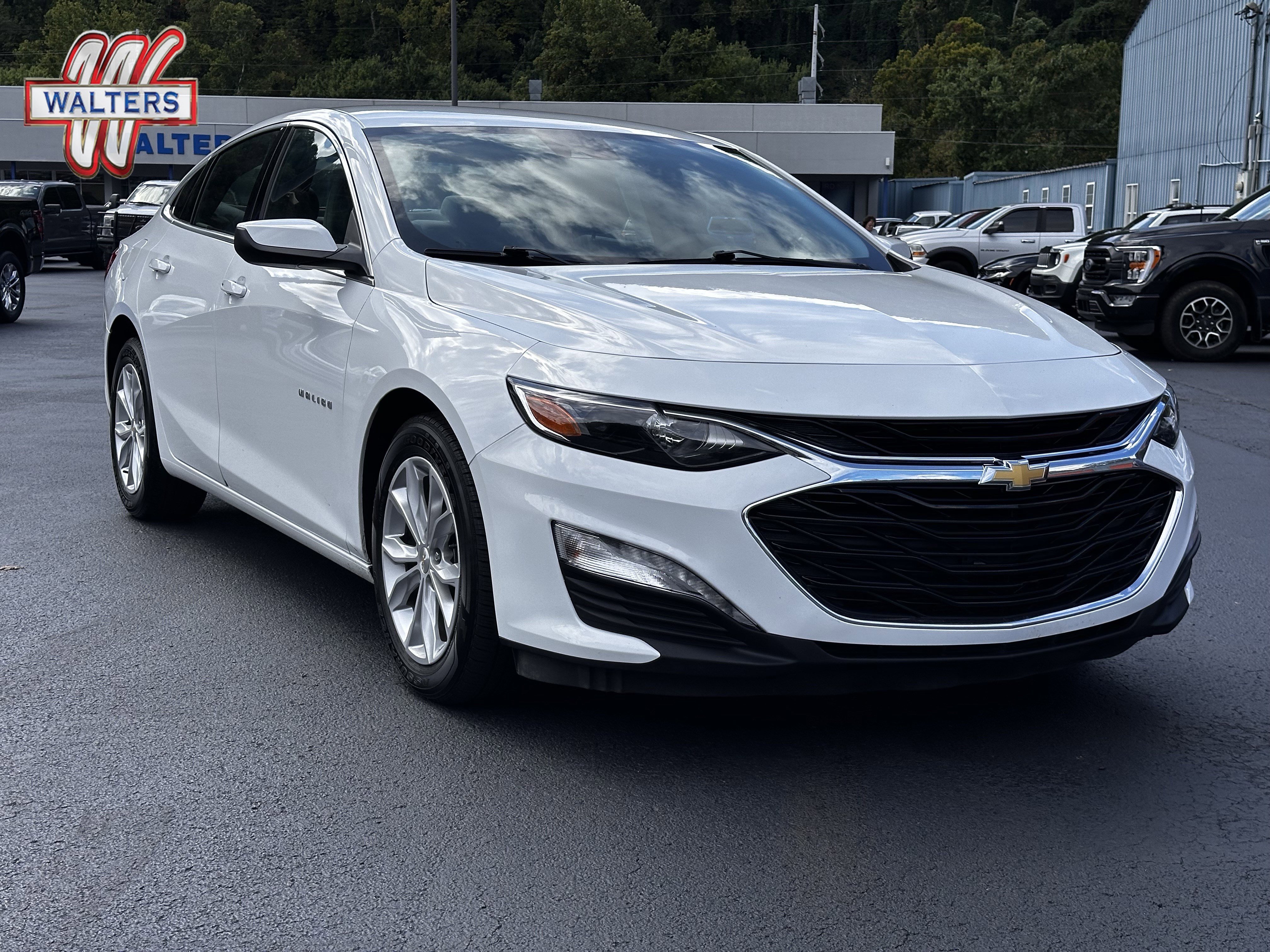 Used 2024 Chevrolet Malibu LS w/ Driver Confidence Package image 1