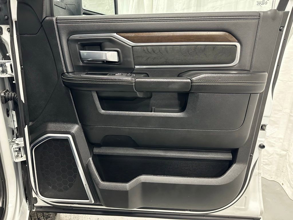 Used 2024 RAM 3500 Laramie image 57