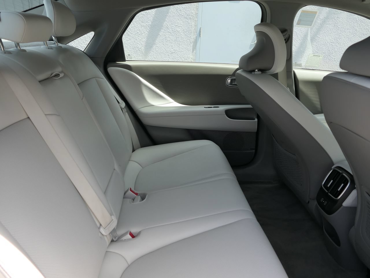 Used 2023 Hyundai Ioniq 6 SEL AWD/4WD image 25