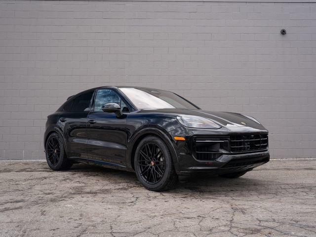 New 2026 Porsche Cayenne GTS image 9