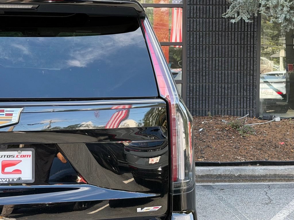 Used 2023 Cadillac Escalade V AWD/4WD image 16