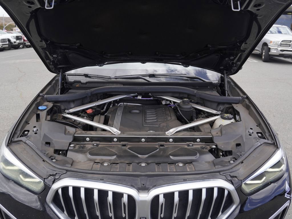 Used 2022 BMW X6 xDrive40i w/ Parking Assistance Package AWD/4WD image 6
