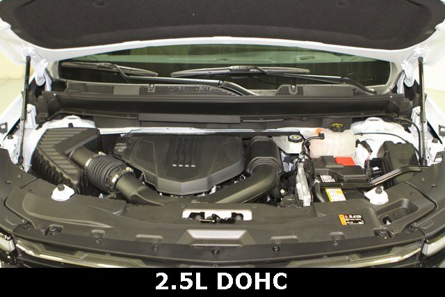 New 2025 Chevrolet Traverse LT w/ Driver Confidence Package image 3