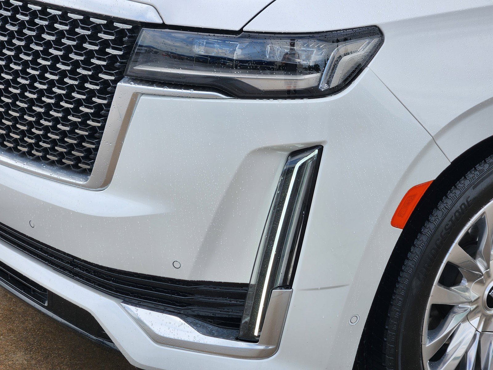 Certified 2023 Cadillac Escalade Premium Luxury w/ Performance Package AWD/4WD image 28