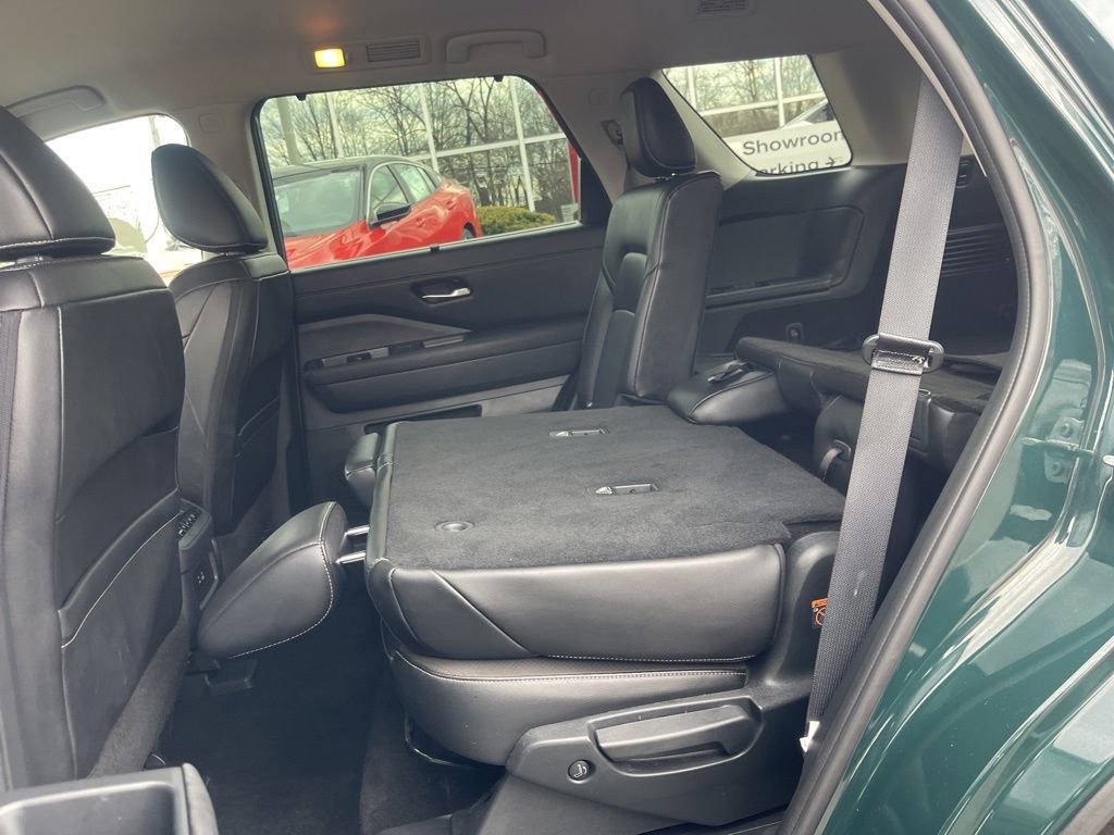 Certified 2024 Nissan Pathfinder SL image 20