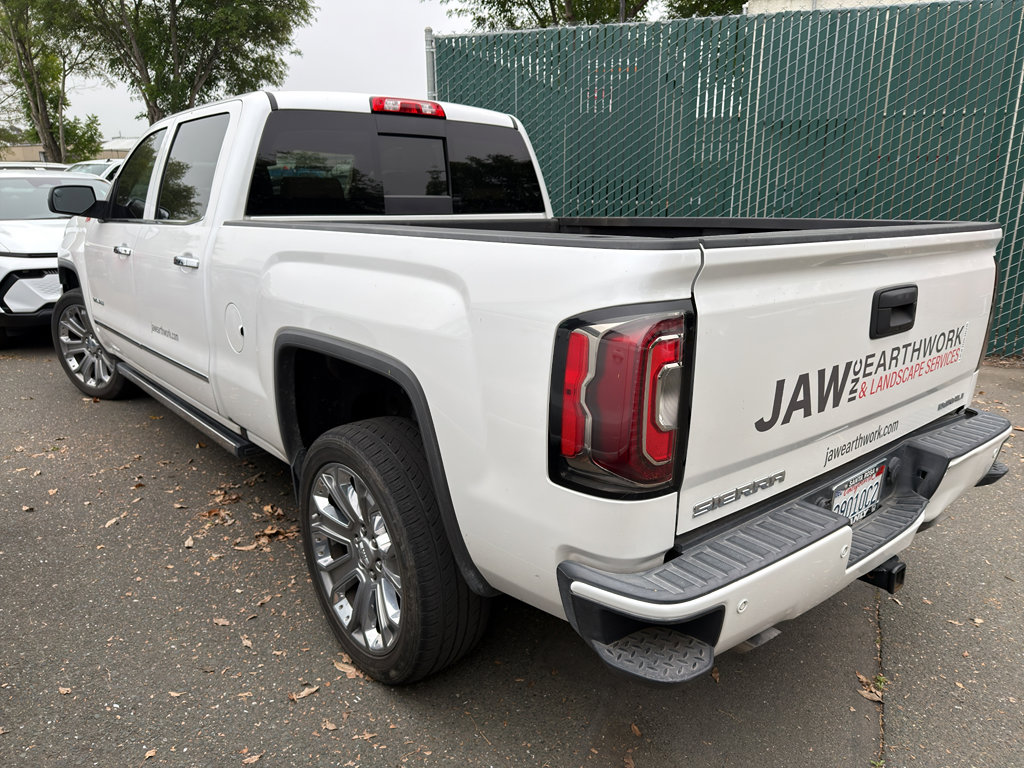 Used 2018 GMC Sierra 1500 Denali w/ Denali Ultimate Package AWD/4WD image 3