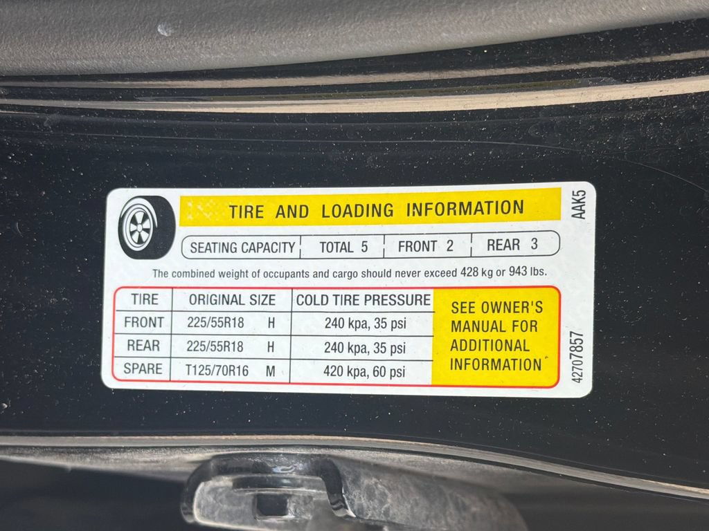 Used 2022 Buick Encore GX Select w/ Sport Touring Package FWD image 28