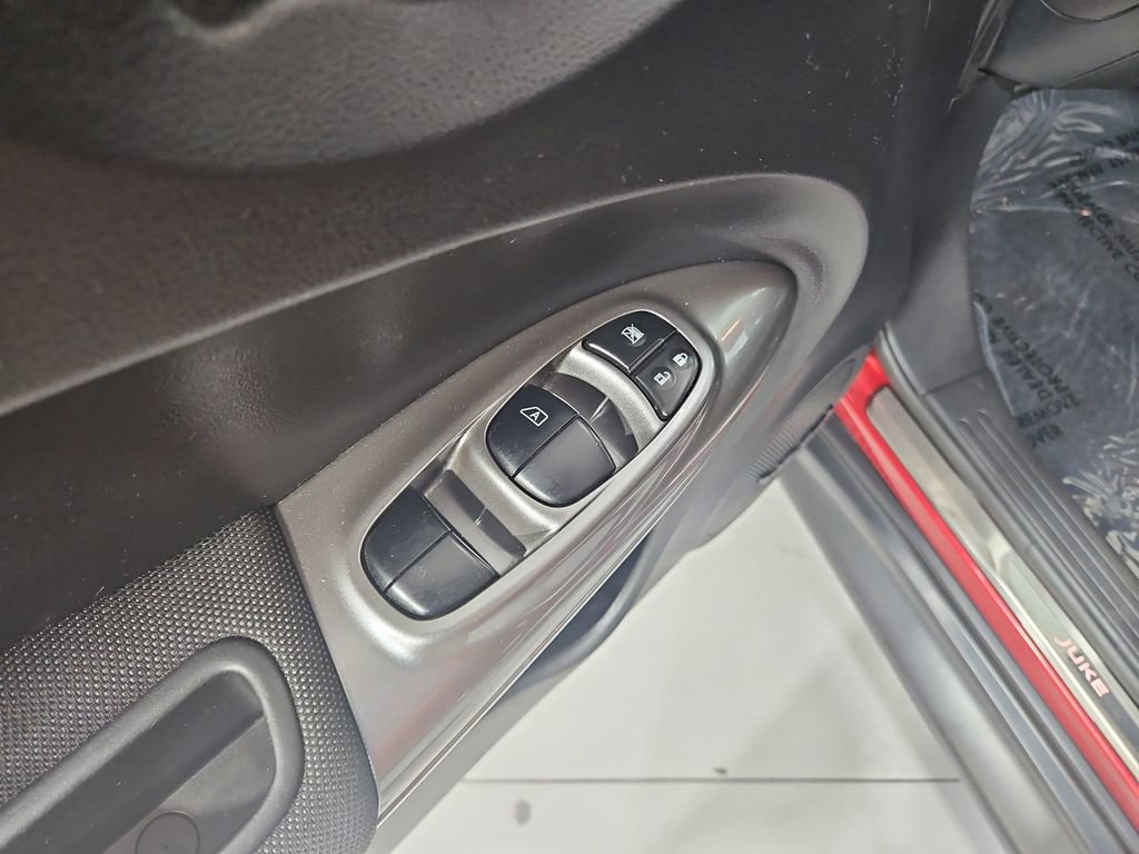 Used 2013 Nissan Juke SL w/ Chrome Pkg AWD/4WD image 12