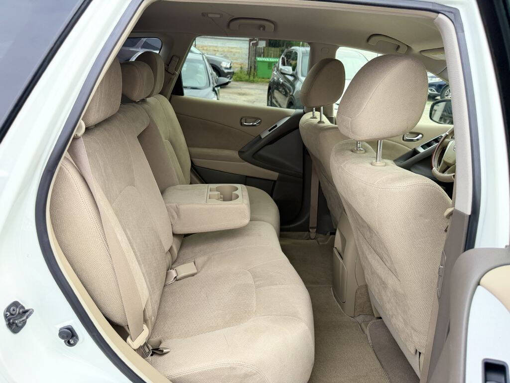 Used 2014 Nissan Murano S FWD image 25