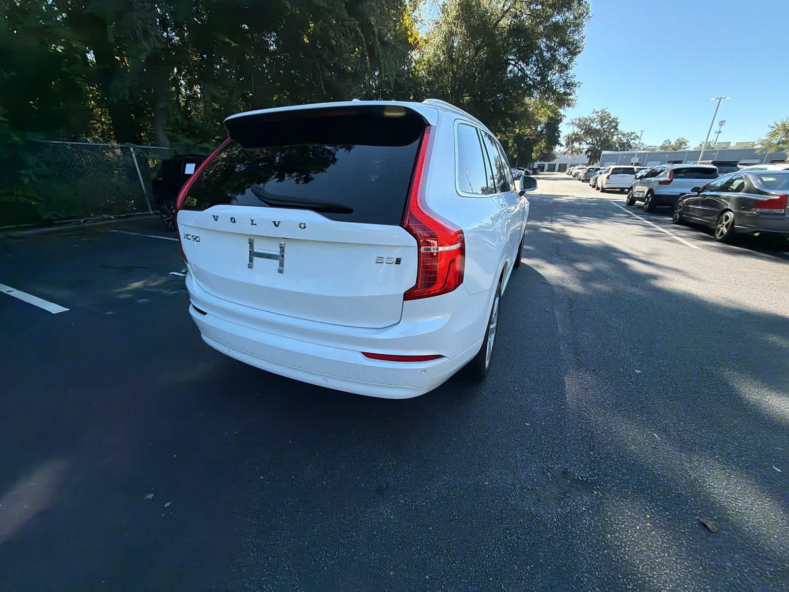 Certified 2023 Volvo XC90 B5 Core AWD/4WD image 14