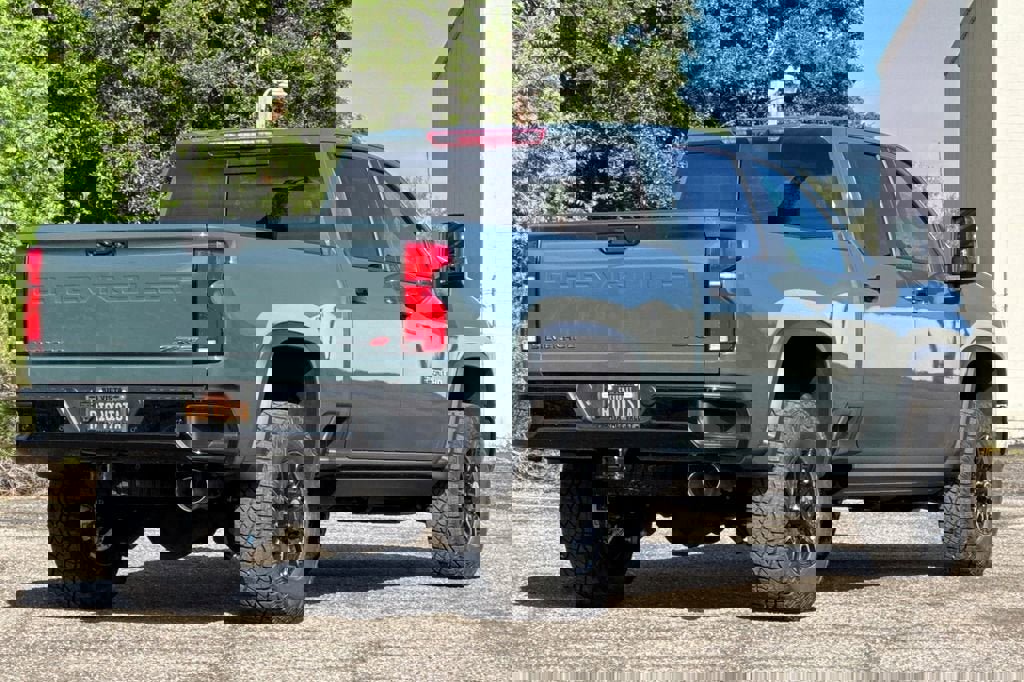 New 2026 Chevrolet Silverado 2500 ZR2 image 4