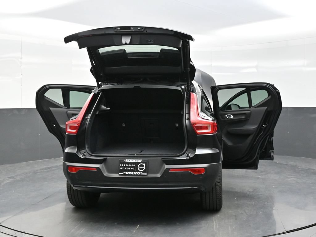Used 2023 Volvo XC40 Recharge Ultimate w/ Protection Package Premier AWD/4WD image 46