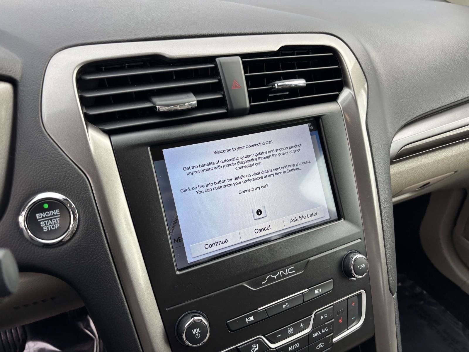 Used 2019 Ford Fusion SEL image 21