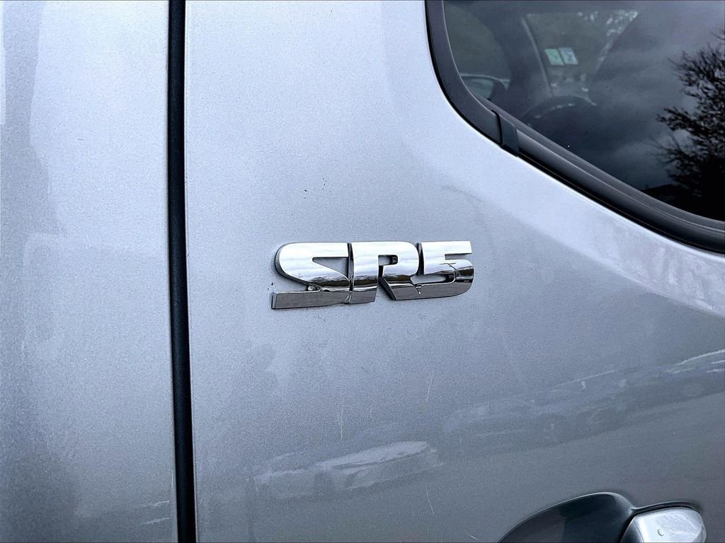 Used 2022 Toyota Tacoma SR5 AWD/4WD image 28
